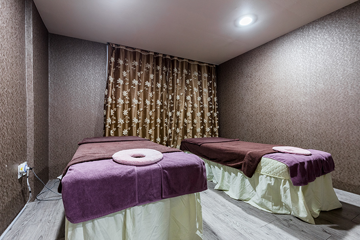 중국마사지 서비스가 제공되는 명륜2가 7575정통샵 매장 내부 사진