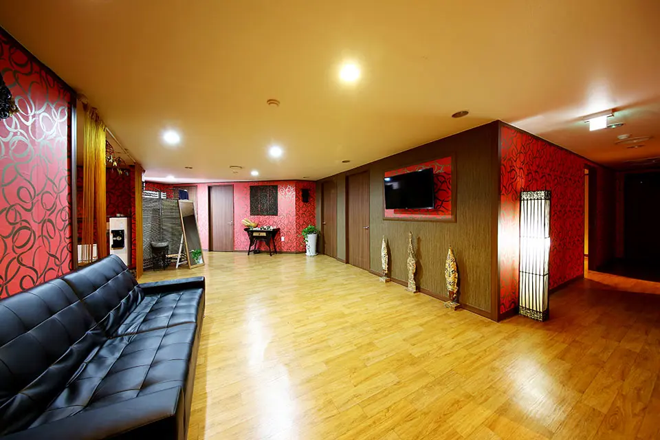 신내동 태국관리사 마사지샵 K테라피의 쾌적한 관리실 내부 모습