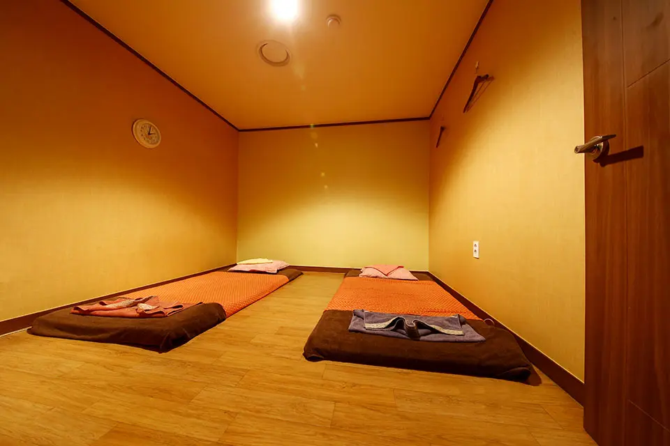 신내동 태국관리사 마사지샵 K테라피의 쾌적한 관리실 내부 모습