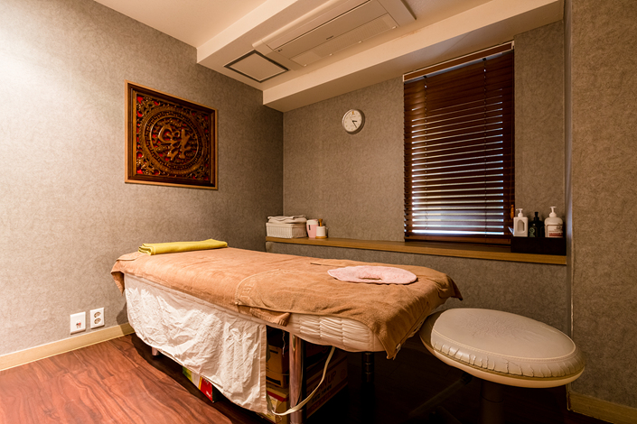 충정로2가 한국관리사, 중국관리사 마사지샵 더풋샵의 쾌적한 관리실 내부 모습