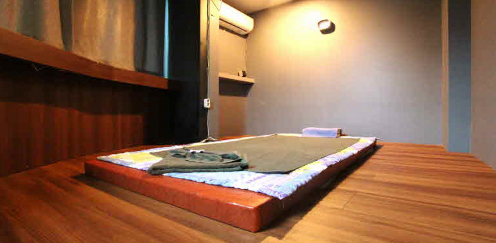 남포동1가 태국마사지 전문 수코타이의 깔끔하고 정돈된 내부 전경