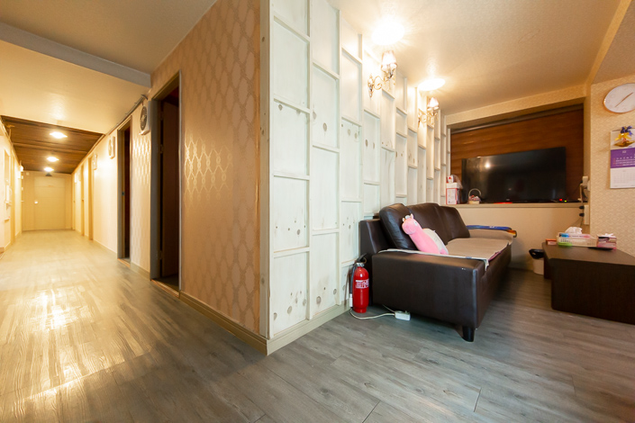 좌천역,범일역,국제금융센터부산은행역,문현역 인근 마사지 잘하는 곳 수아로마케어 청결하게 관리된 내부 시설