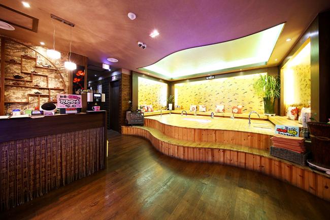 반월당역,중앙로역,대구역,경대병원역,현충로역,칠성시장역 인근 타이, 아로마 서비스가 제공되는 티엔느타이의 전체 시설