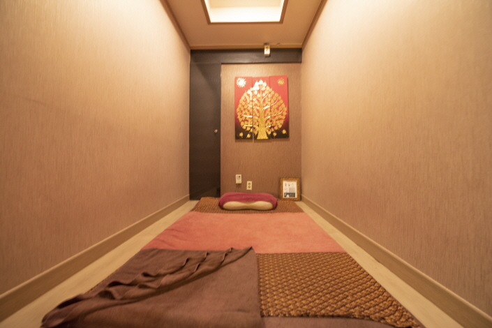 중동 태국관리사 마사지샵 타이락의 쾌적한 관리실 내부 모습