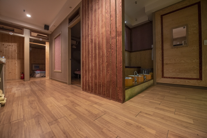 점봉동 인근 마사지 잘하는 곳 힐링손맛타이 청결하게 관리된 내부 시설