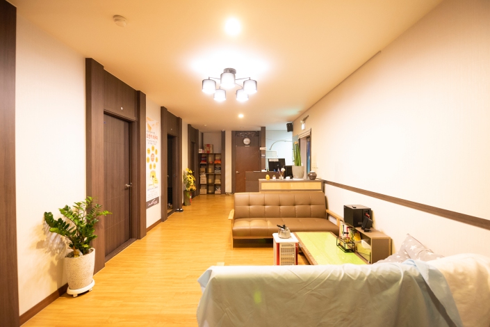 용암동 주변 가온마사지 매장 주요 시설 및 인테리어 사진