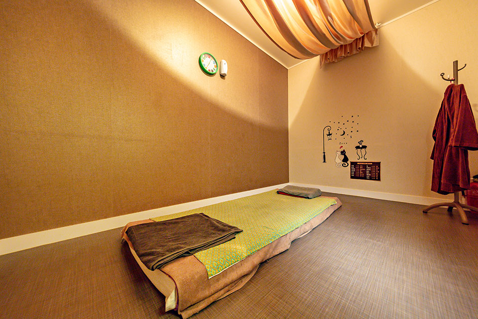 신상리 태국마사지 전문 태국왓포의 깔끔하고 정돈된 내부 전경