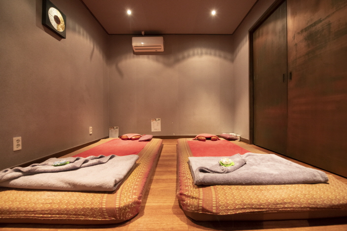 향촌동 인근 태국관리사 마사지 전문 더타이의 아늑한 내부 시설 안내