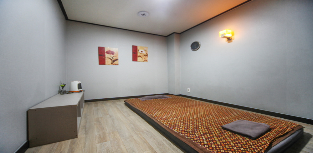 태국마사지 관리 전문 마사지 매장 명가아로마 내부 공간