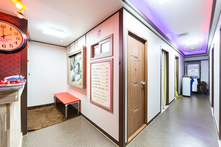 수성동 인근 마사지 잘하는 곳 중국복스포츠 청결하게 관리된 내부 시설