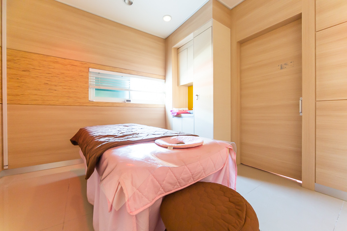 읍내리 태국마사지 전문 고창힐링센터의 깔끔하고 정돈된 내부 전경