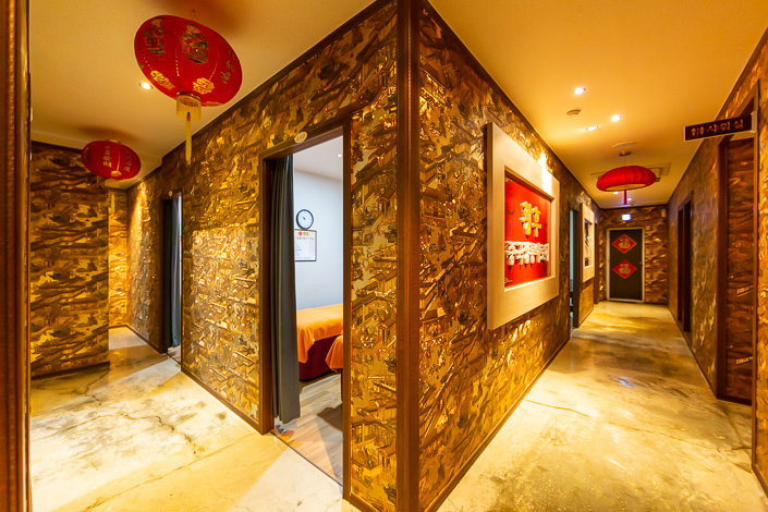 중국마사지 관리 전문 마사지 매장 황후중국전통 내부 공간