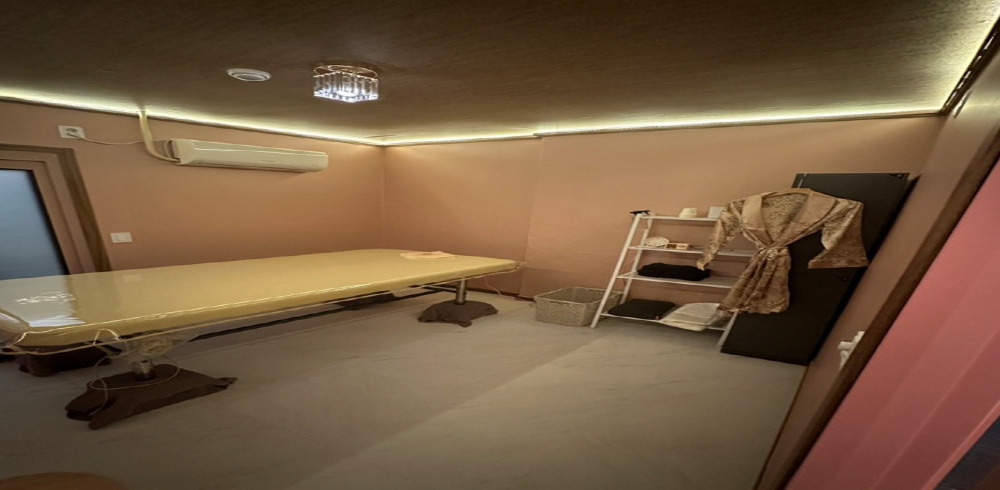 교동 한국마사지 전문 탱글스웨디시의 깔끔하고 정돈된 내부 전경