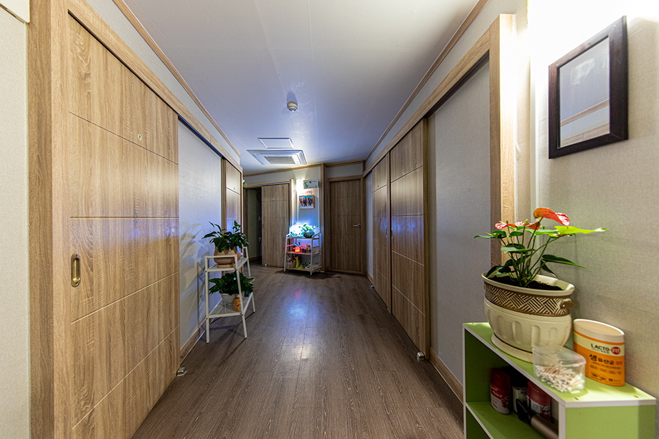 온양온천역 주변 스웨디시 추천 매장 명테라피의 전체적인 인테리어 모습