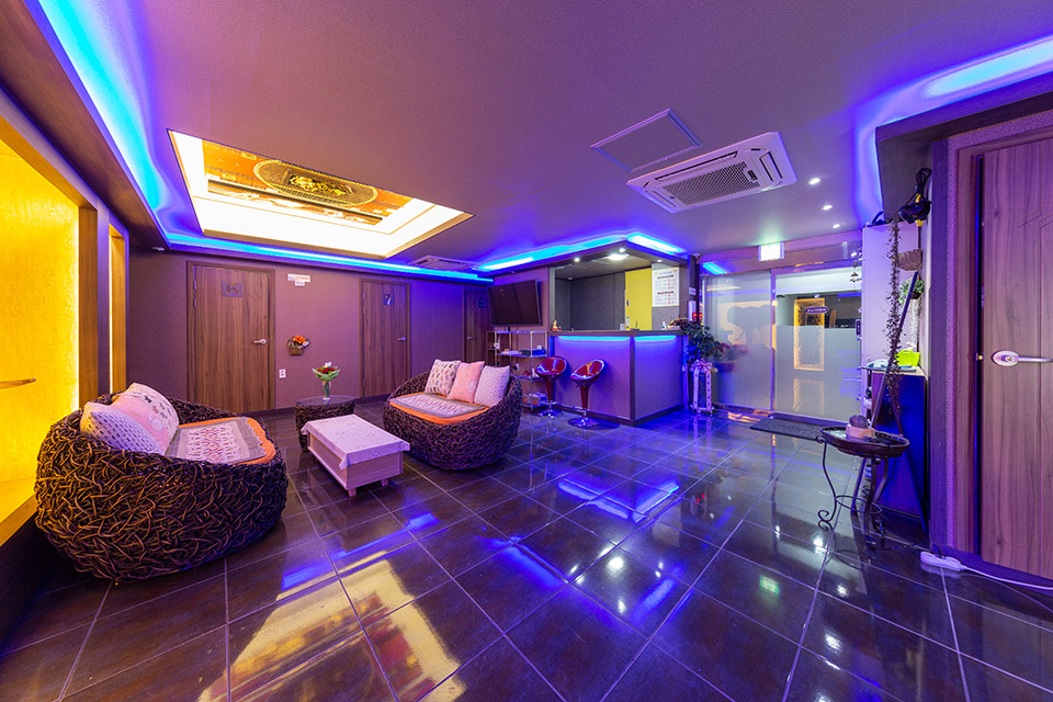 정왕동 태국마사지 전문 러시아아로마테라피의 깔끔하고 정돈된 내부 전경