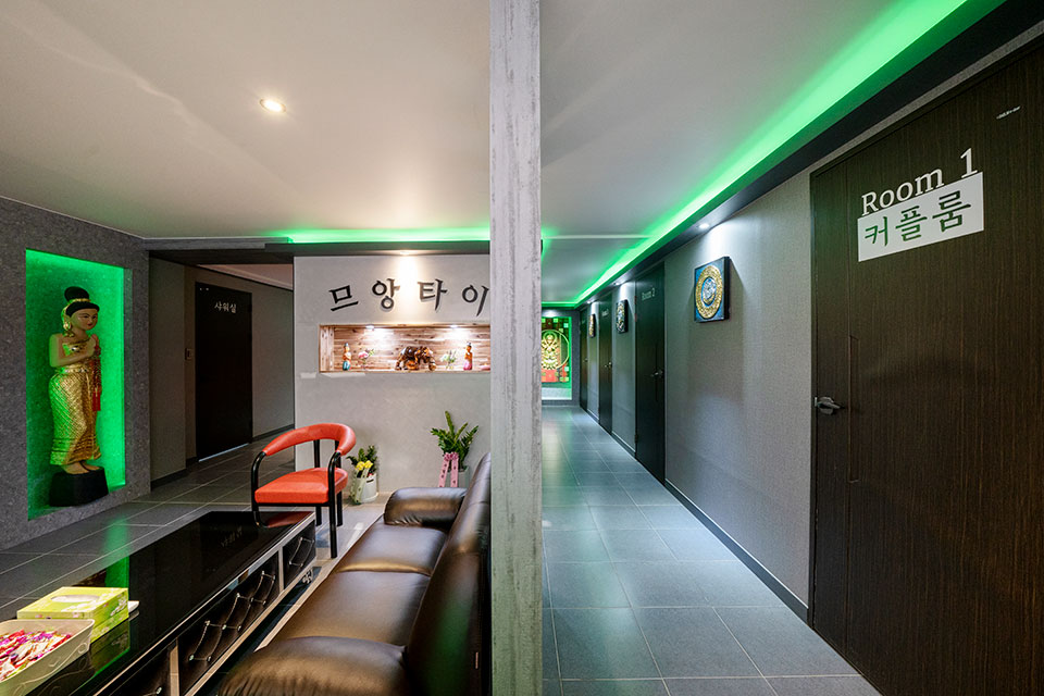 남산역,범어사역 주변 태국마사지 추천 매장 므앙타이의 전체적인 인테리어 모습