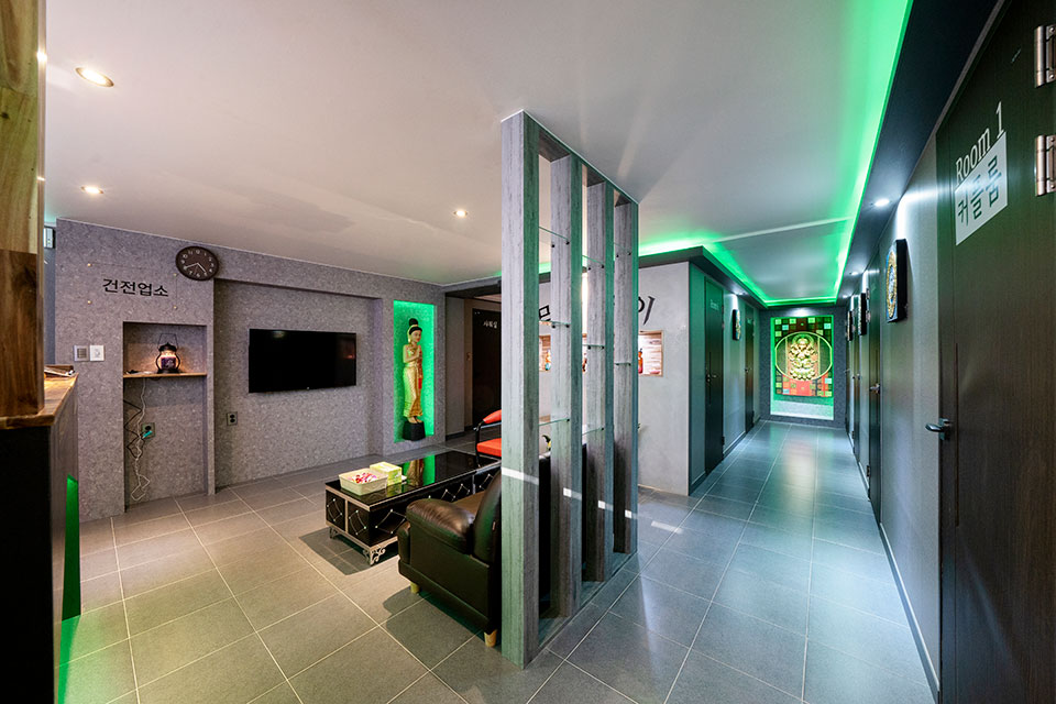 남산역,범어사역 인근 타이, 아로마 서비스가 제공되는 므앙타이의 전체 시설