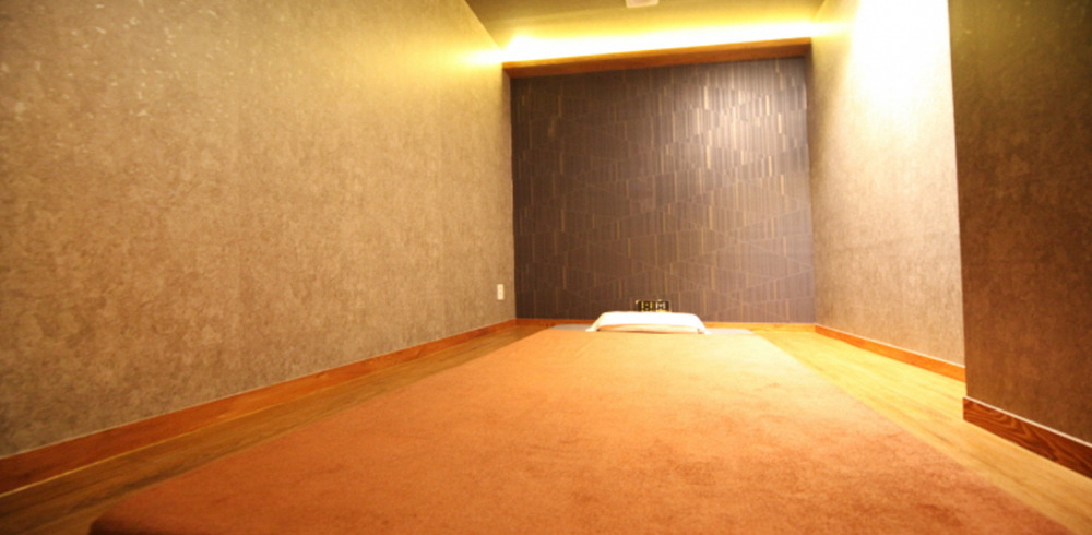 응암동 태국관리사 마사지샵 란테라피의 쾌적한 관리실 내부 모습