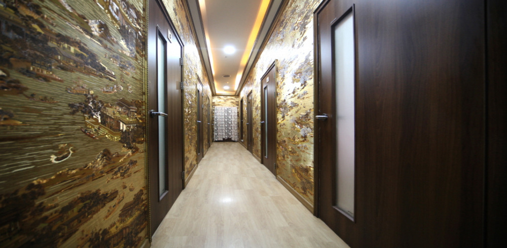 가산동 중국마사지 전문 힐링테라피의 깔끔하고 정돈된 내부 전경