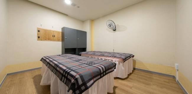 양평동4가 중국마사지 전문 청담아로마의 깔끔하고 정돈된 내부 전경