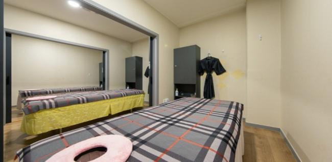 양평동4가 중국마사지 전문 청담아로마의 깔끔하고 정돈된 내부 전경