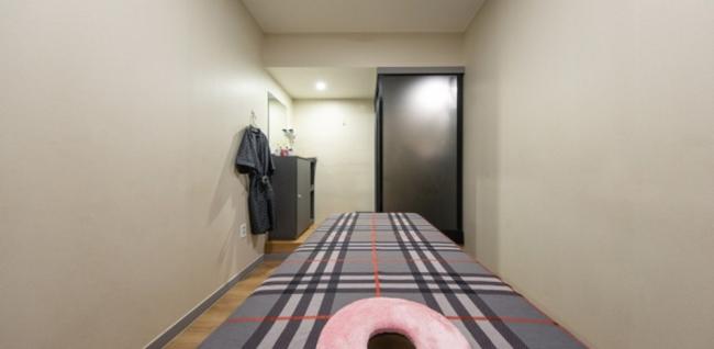 양평동4가 중국마사지 전문 청담아로마의 깔끔하고 정돈된 내부 전경