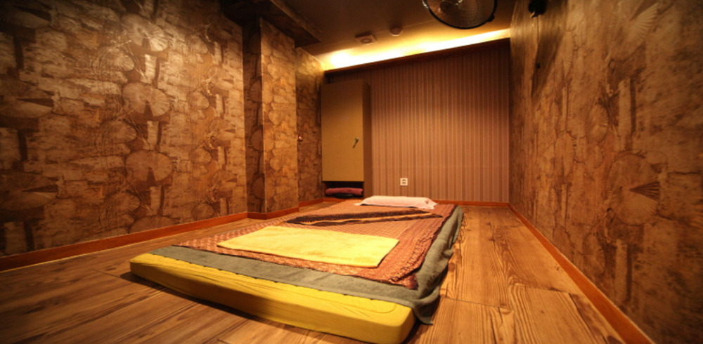 금천구청역 인근 타이, 아로마, 커플관리 서비스가 제공되는 시암타이의 전체 시설