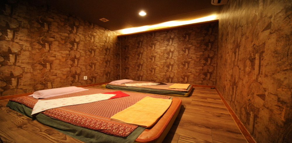 태국마사지 서비스가 제공되는 시흥동 시암타이 매장 내부 사진