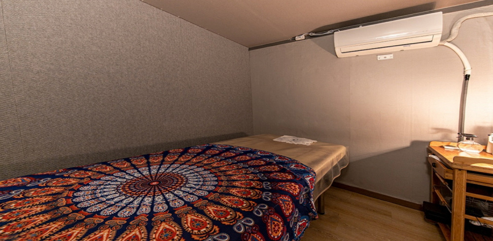 봉천동 스웨디시 전문 블루문스웨디시의 깔끔하고 정돈된 내부 전경