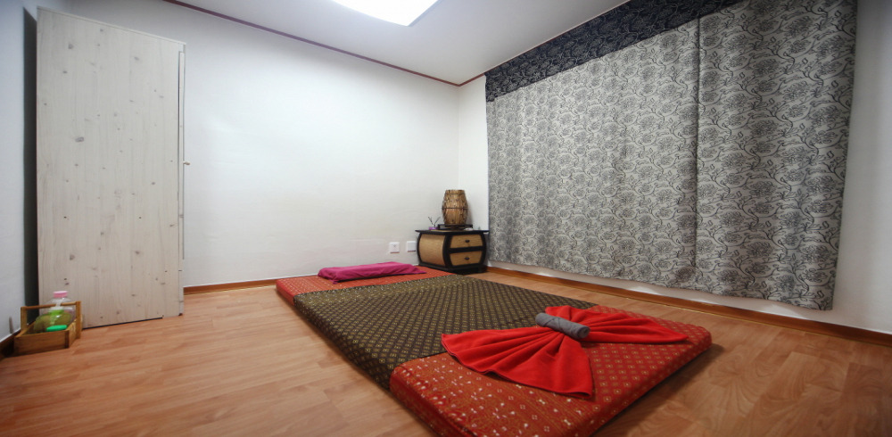 야탑동 태국관리사 마사지샵 엔즈타이의 쾌적한 관리실 내부 모습