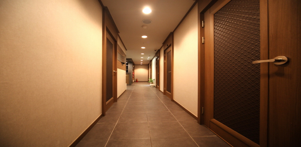 태국마사지 서비스가 제공되는 관양동 뉴힐링타이 매장 내부 사진