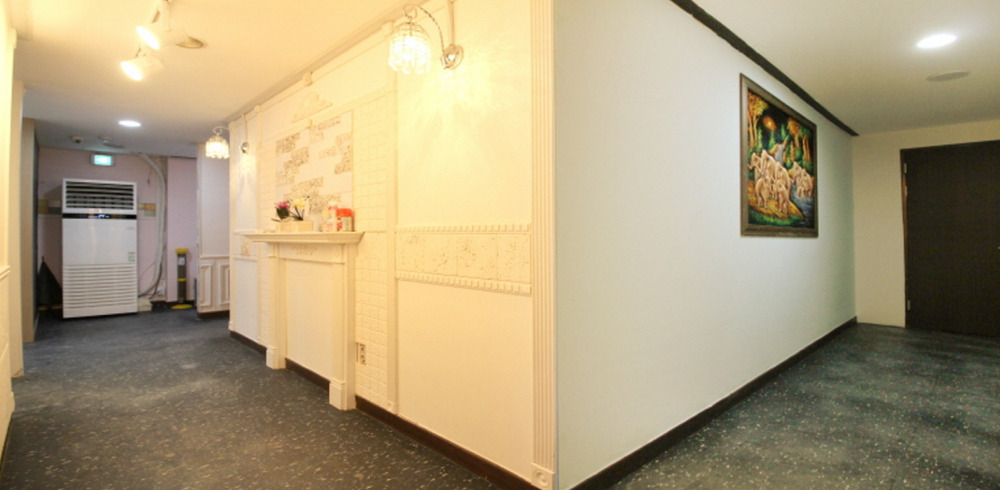 안양동 태국관리사 마사지샵 수타이의 쾌적한 관리실 내부 모습