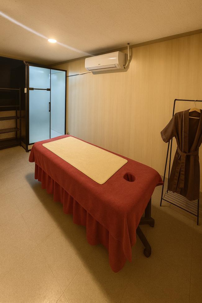 태국마사지 서비스가 제공되는 관설동 SUM테라피 매장 내부 사진