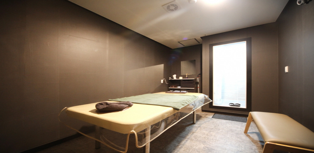 상현역에 위치한 아로마, 스웨디시 서비스 가능 광교 퀸테라피 시설