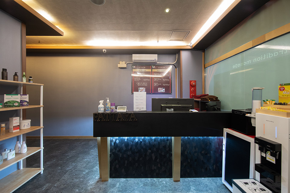 한대앞역 주변 태국마사지 추천 매장 파타야샵의 전체적인 인테리어 모습