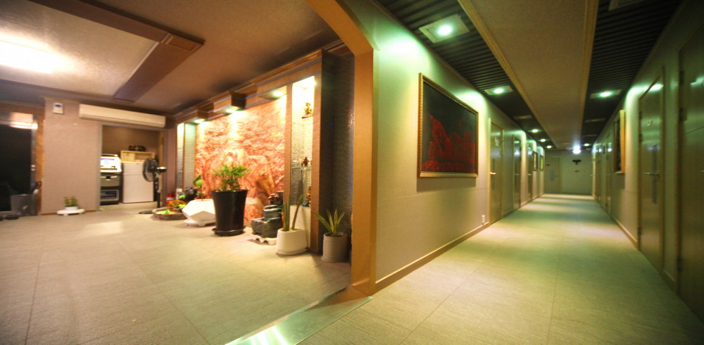 주변 태국마사지 추천 매장 수아로마의 전체적인 인테리어 모습