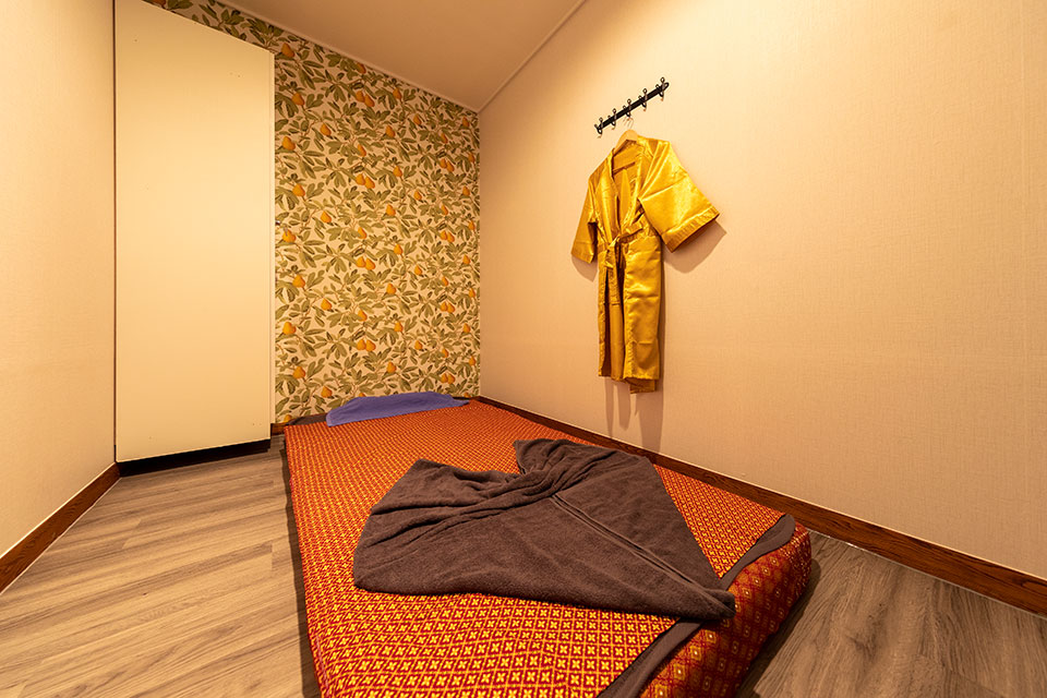 장지동 인근 마사지 잘하는 곳 헬로타이 청결하게 관리된 내부 시설