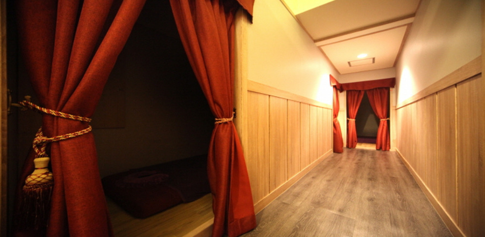 김량장동 태국마사지 전문 청담태국정통의 깔끔하고 정돈된 내부 전경