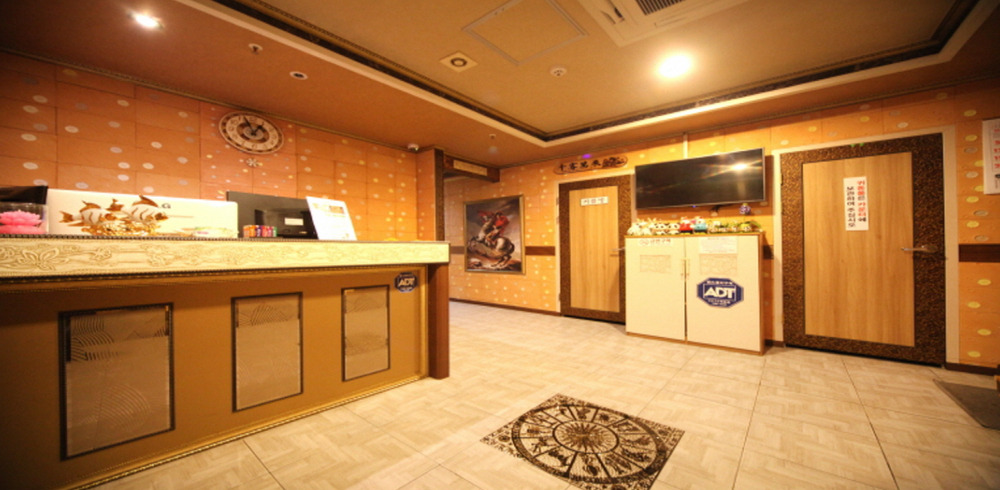 탑테라피 - 신원동 삼송역 인근 태국마사지 전문 마사지 매장 전경