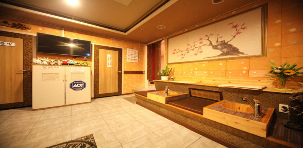 삼송역 인근 마사지 잘하는 곳 탑테라피 청결하게 관리된 내부 시설