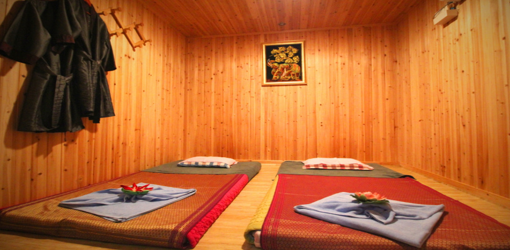 주변 태국마사지 추천 매장 편백힐링타이의 전체적인 인테리어 모습