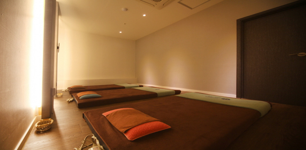 광교역,광교중앙역 인근 마사지 잘하는 곳 프리미엄락타이 청결하게 관리된 내부 시설