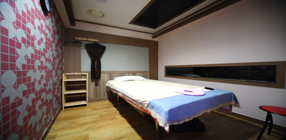 야탑동 중국관리사 마사지샵 2SSPA의 쾌적한 관리실 내부 모습