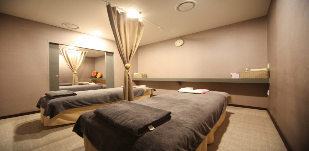 수내역 주변 한국마사지 추천 매장 수기명가의 전체적인 인테리어 모습