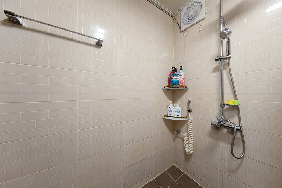 스웨디시 서비스가 제공되는 신천동 K아로마 매장 내부 사진