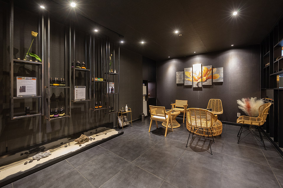 부암역,서면역,부전역,범내골역,전포역,국제금융센터부산은행역 주변 태국마사지 추천 매장 더아로마의 전체적인 인테리어 모습