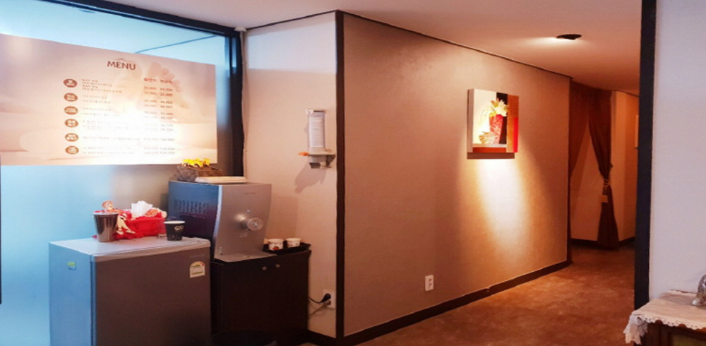 부산원동역,재송역,센텀역 주변 태국마사지 추천 매장 다타이의 전체적인 인테리어 모습