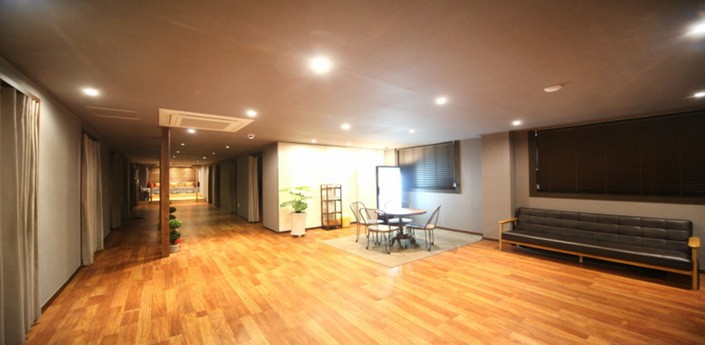 태국마사지 서비스가 제공되는 남포동6가 남포동더타이 매장 내부 사진