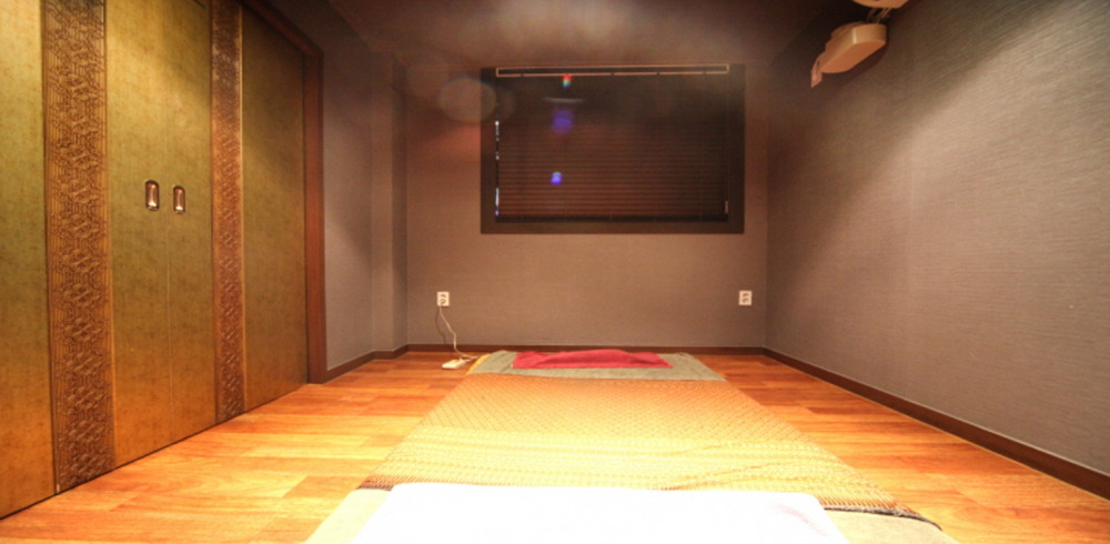 태국마사지 서비스가 제공되는 남포동6가 남포동더타이 매장 내부 사진