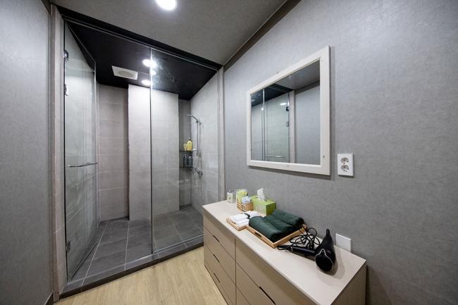 태국마사지 서비스가 제공되는 부전동 쿤타이테라피 매장 내부 사진